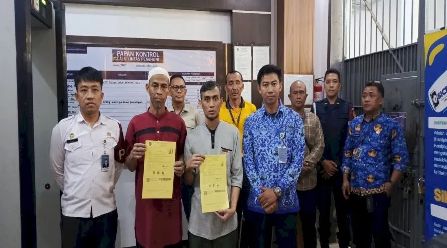 Dua Napiter Lapas Kuningan Terima Pembebasan Bersyarat