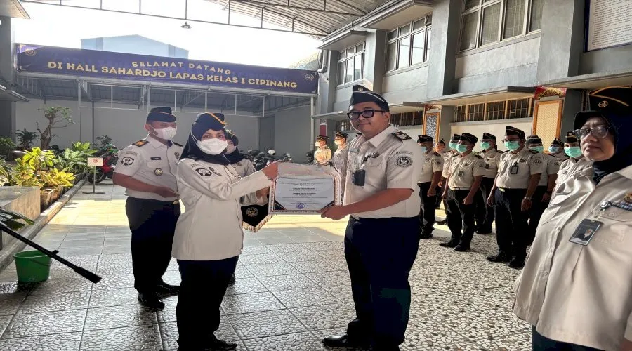 Dukung Zero Halinar Dan Kinerja Anggaran, Lapas Cipinang Berikan Penghargaan Bagi Pegawai Berprestasi