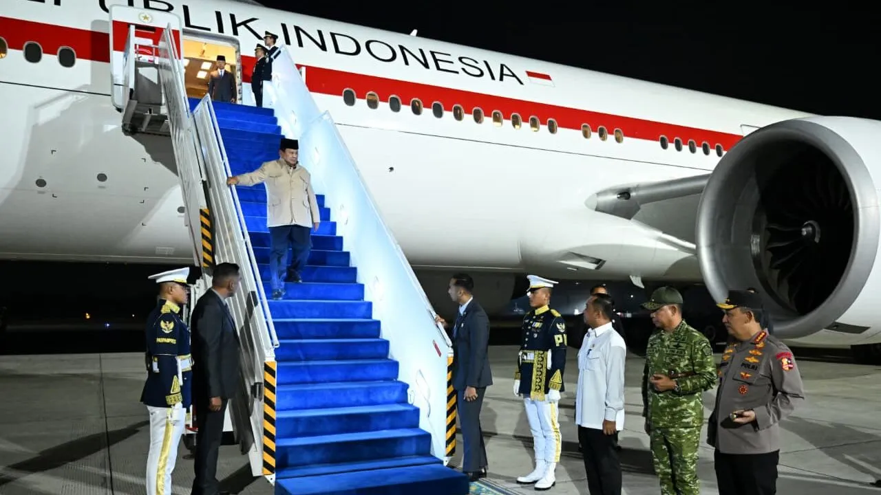 Presiden Prabowo Tiba Kembali di Tanah Air Usai Memperkuat Kemitraan Strategis Indonesia-Rusia di Vladivostok